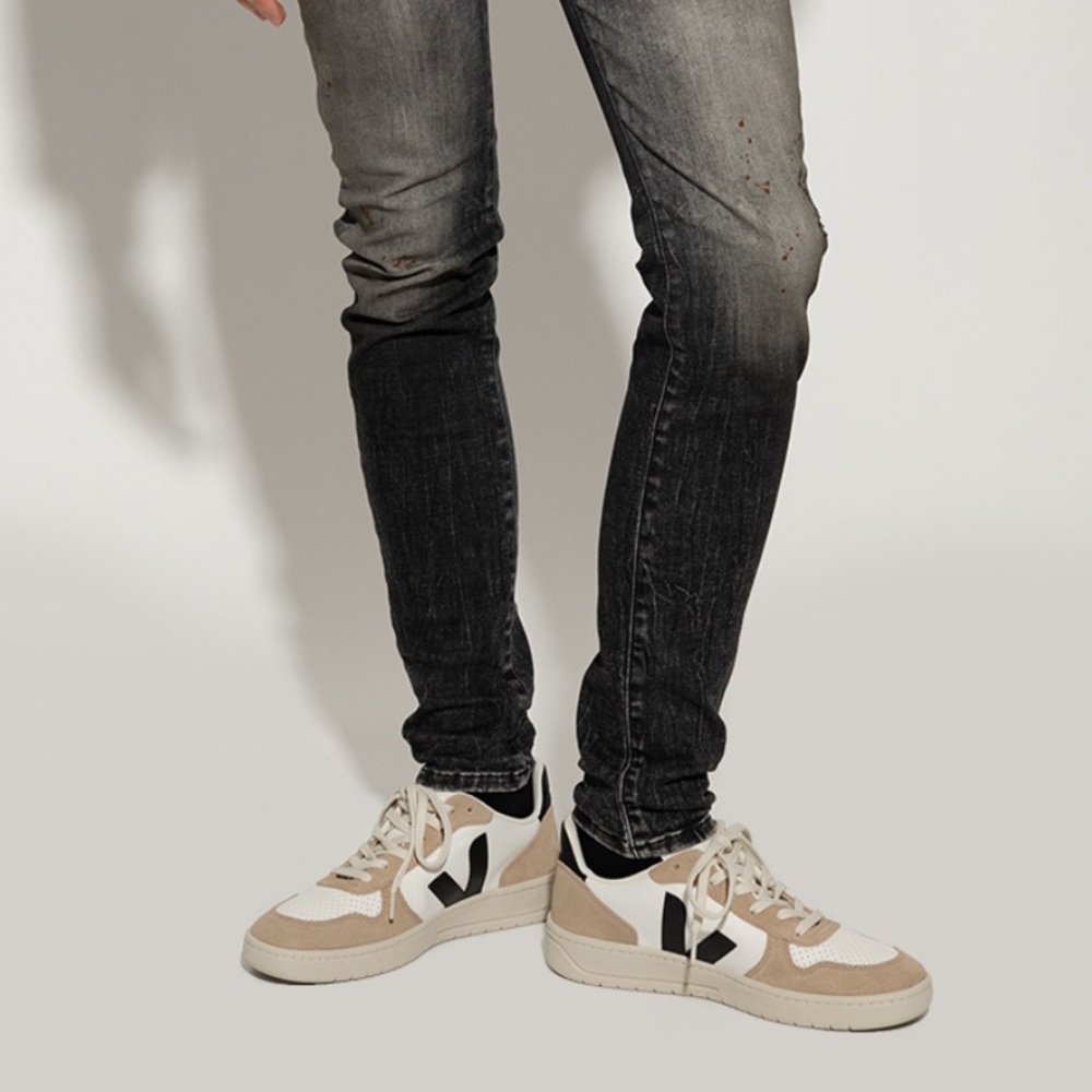 VEJA
'V-1O CHROMEFREE LEATHER' SNEAKERS
$199 O-EXTRA WHITE BLACK SAHARA men 7 👟 - Picture 6 of 16